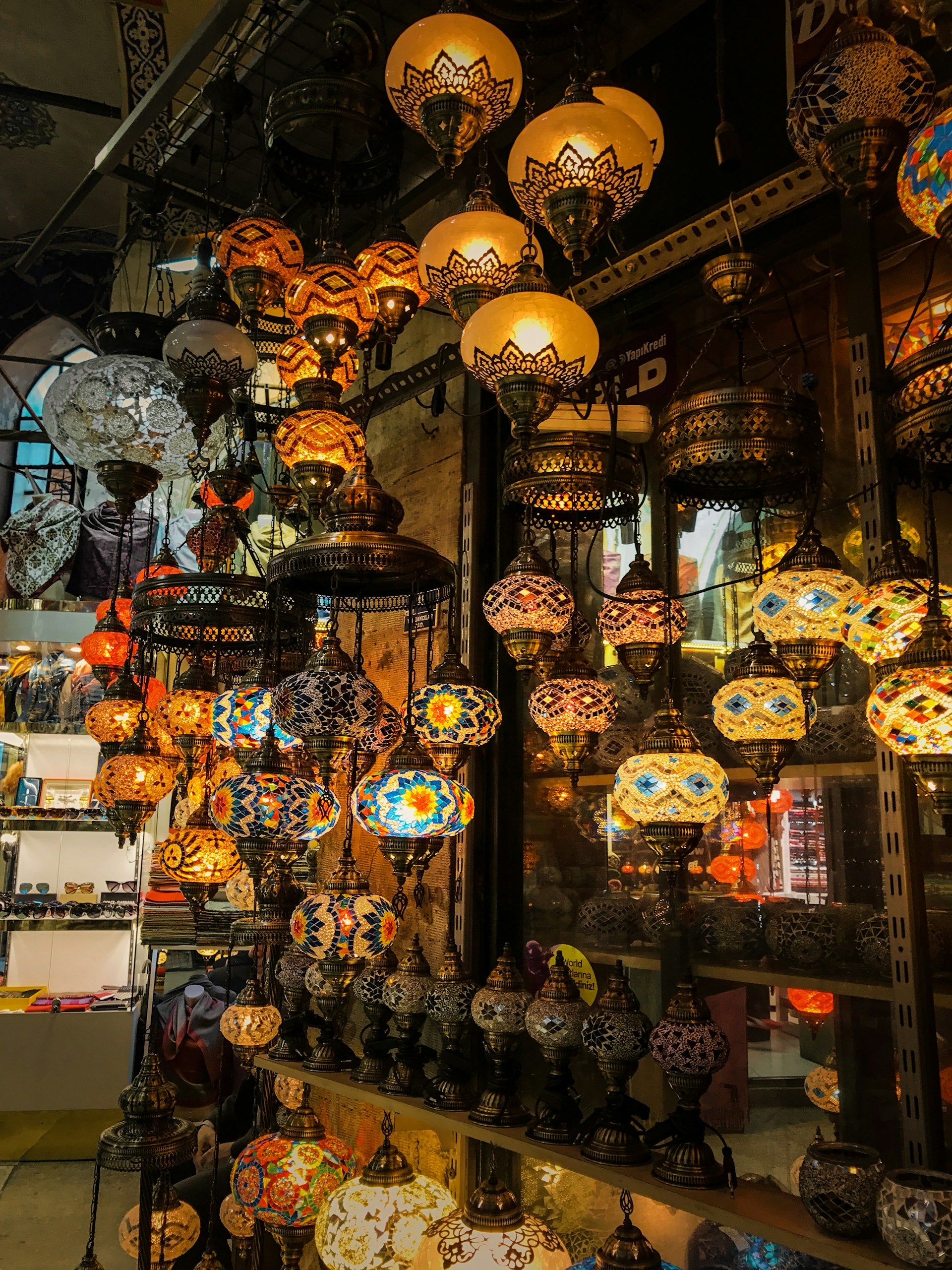 Beautiful things, tiny prices