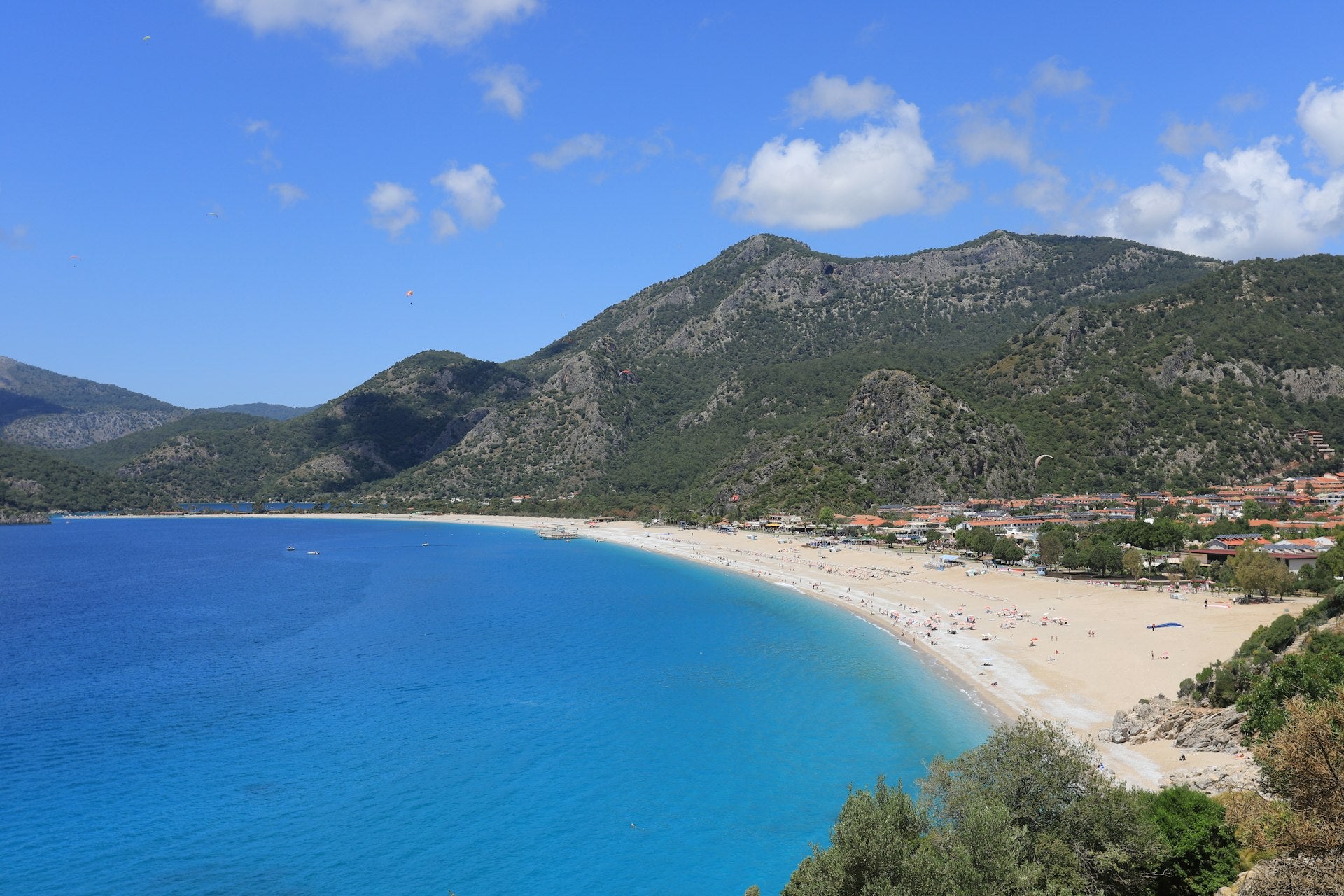 Mediterranean warmth, delivered to your door